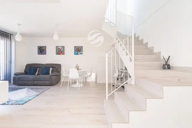 Modern penthouse with sea views and views of Montgó mountain in Dénia – photo 3