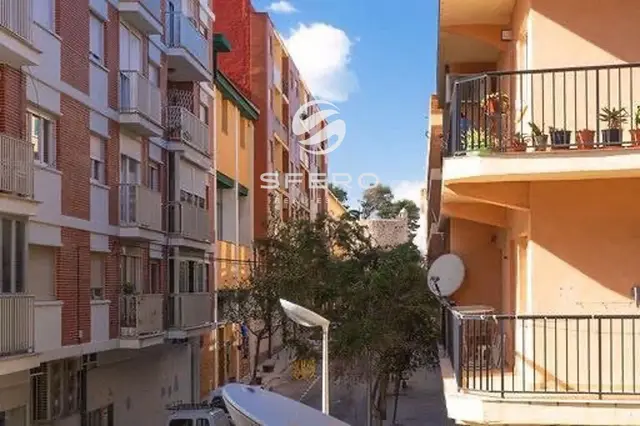 Spacious apartment just steps from the beach and the center of Dénia, with great investment potential – photo 3