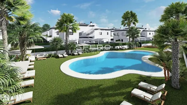 Comfortable townhouse just 5 minutes from the sea in the modern Gran Alacant residential area