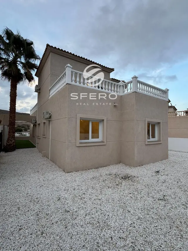 Family house near the sea in the city of El Campello – photo 2