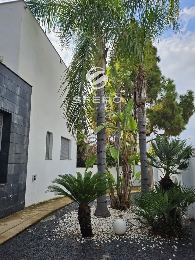 Two-story villa with a spacious plot in the prestigious area of L’Eliana – photo 3