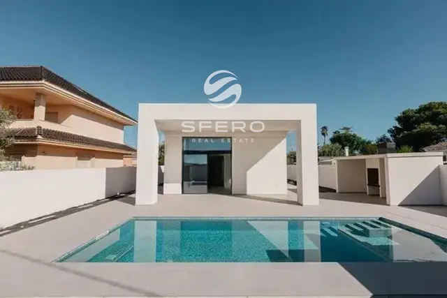 Modern minimalist villa in the quiet Maravisa (La Sima) residential area, La Pobla de Vallbona – photo 2