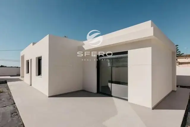 Modern minimalist villa in the quiet Maravisa (La Sima) residential area, La Pobla de Vallbona – photo 3