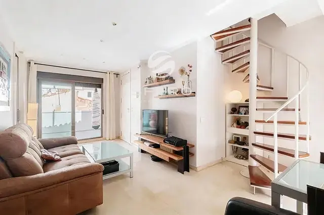 Exclusive duplex penthouse with terraces in the very center of Valencia.
