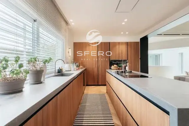 Exclusive villa with golf course views in the prestigious urbanization of Bétera – photo 3