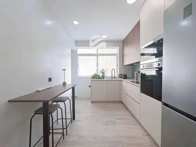 Wohnung mit moderner Renovierung zum Wohnen oder als Investition in Valencia