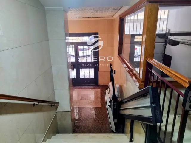 Spacious apartment for comfortable living in a well-developed area of Valencia – photo 2