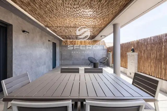 Luxury penthouse with two private terraces in the Camins al Grau area, Valencia – photo 3