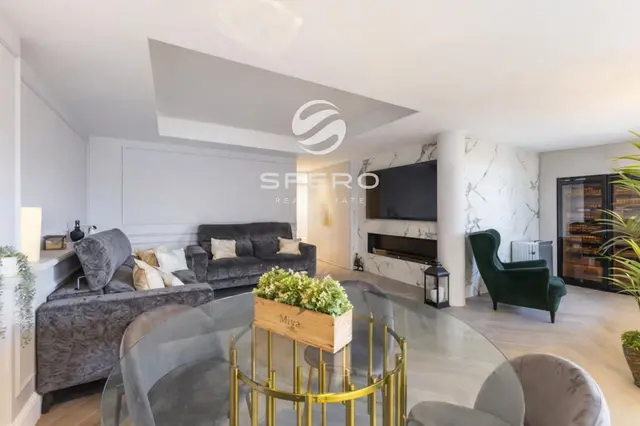 Luxury penthouse with two private terraces in the Camins al Grau area, Valencia