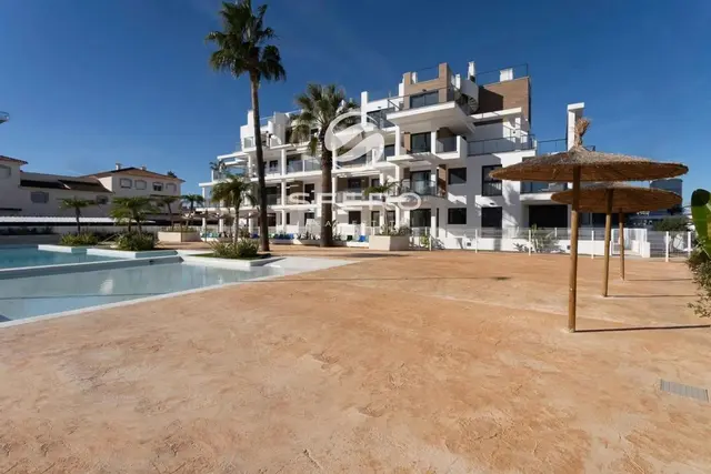 Apartments for comfortable living near the sea in a modern residential complex in Dénia – photo 2