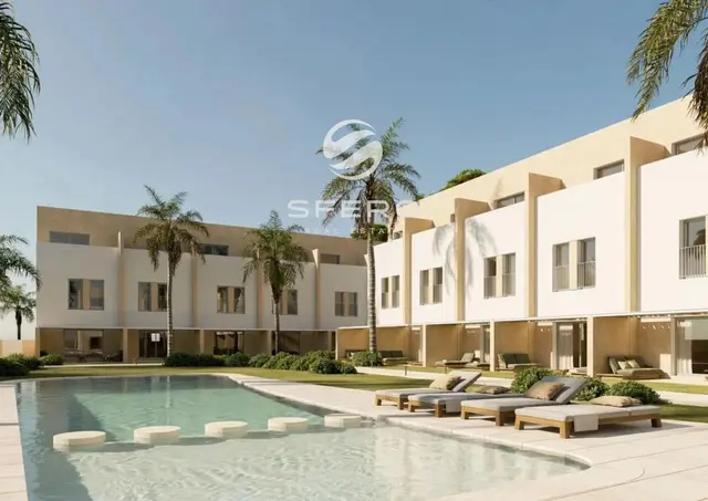 Three-storey townhouses for comfortable living near the sea in Dénia