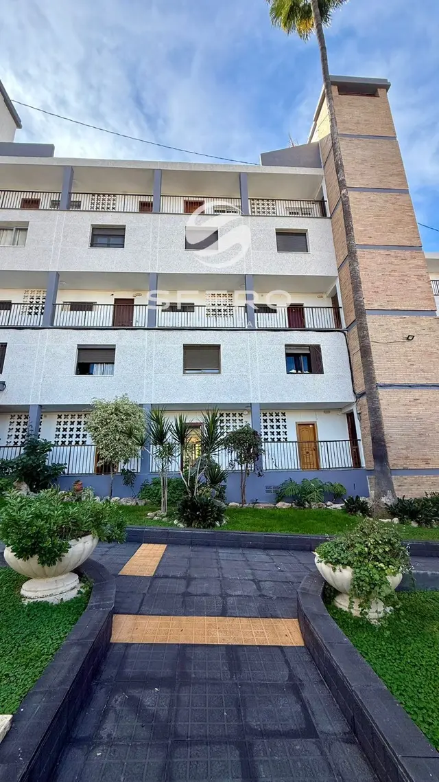 Modern duplex for comfortable living just 1 km from Playa de Levante beach in Benidorm