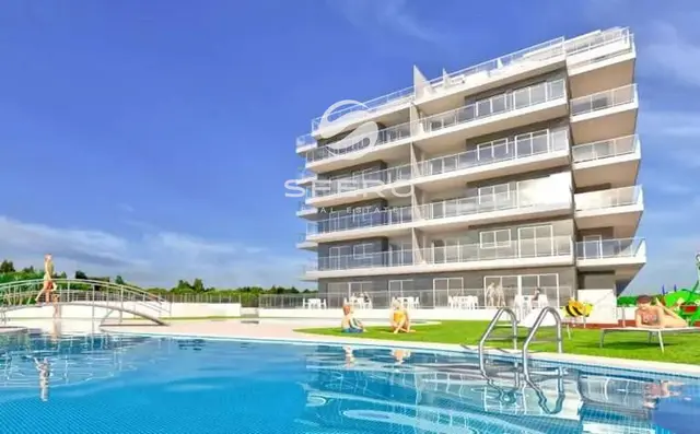 Bright apartment for living on the frontline of the sea in a modern residential complex in Oropesa del Mar – photo 3
