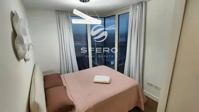 Luxury apartment on the 23rd floor of the prestigious IKON residential complex in Valencia – photo 2