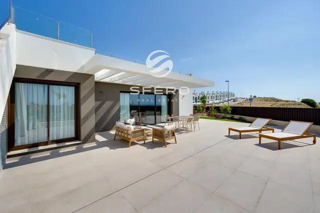 New bright villas with panoramic sea views in Mutxamel