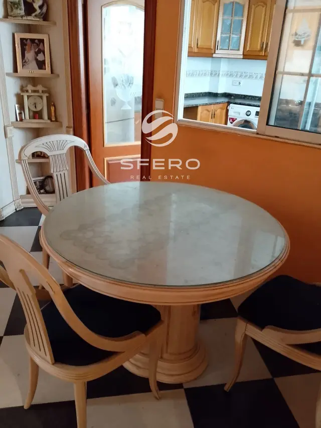 Amplio apartamento ideal para vivir o invertir en el distrito de Poblats Marítims, Valencia