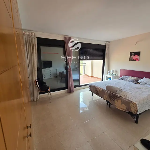 Spacious townhouse for comfortable living just 250 metres from the sea in El Puig – photo 3