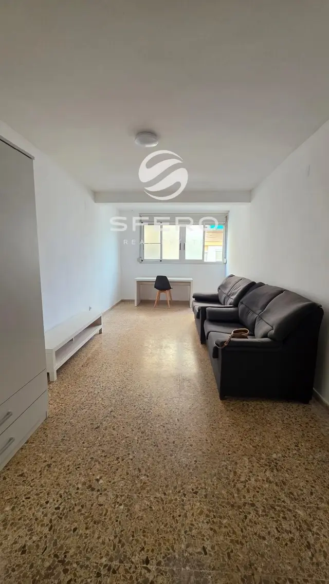 Spacious apartment for comfortable living in the Malilla district, Valencia – photo 2