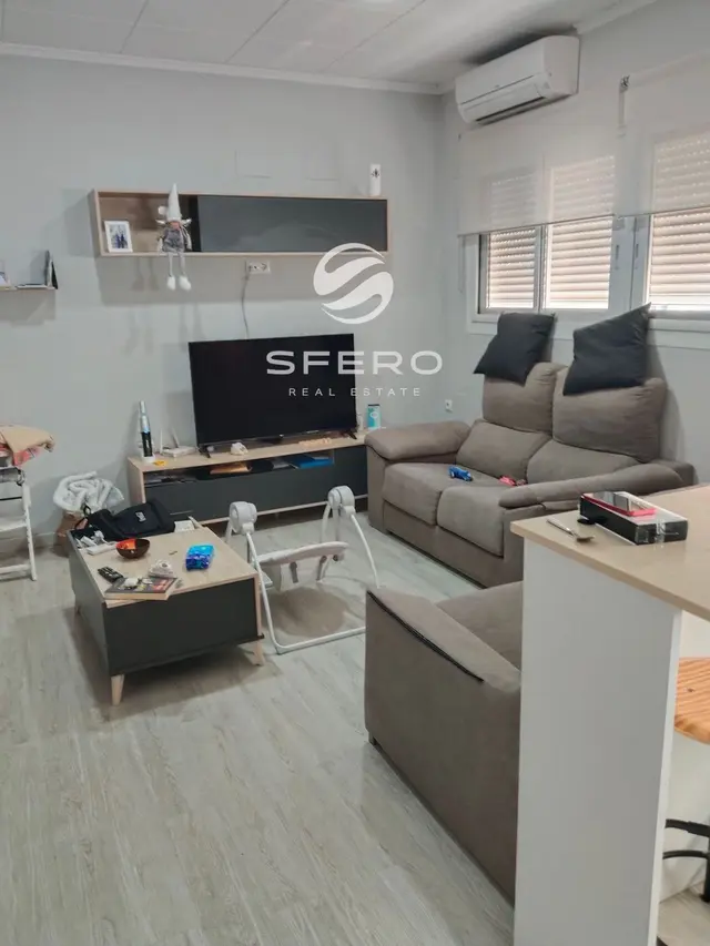 🏡 Spacious Apartment with a Fully Operational Business in Manises – photo 3