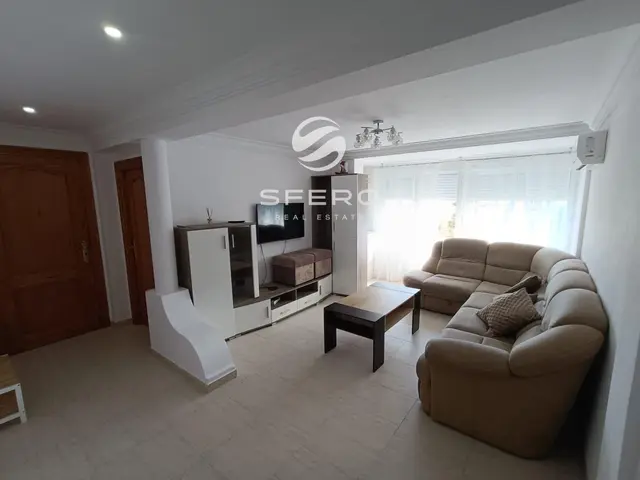 Luminoso apartamento reformado cerca del paseo marítimo en el centro de Dénia