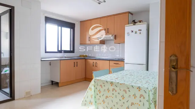 Exclusive apartment of approximately 135 m², located on the 19th floor of the Coblanca 37 residential complex in Benidorm – photo 3