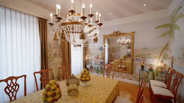 Exclusive Apartment in a Historic Palace | Plaza Alfonso el Magnánimo, Valencia – photo 2