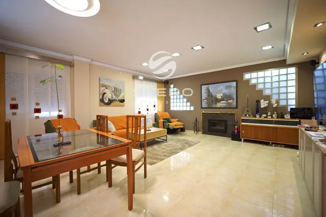 Spacious Family Residence on a 1,440 m² Plot with Two Independent Houses | Canals – photo 2