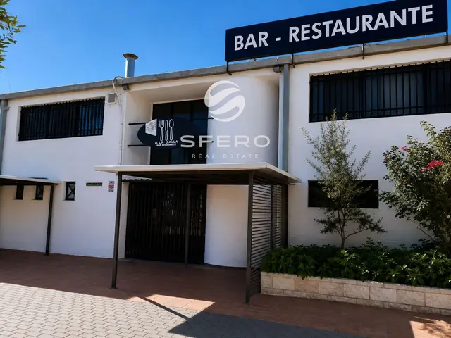 Production Complex with Pastry Workshop and Restaurant | Puerto de Sagunto