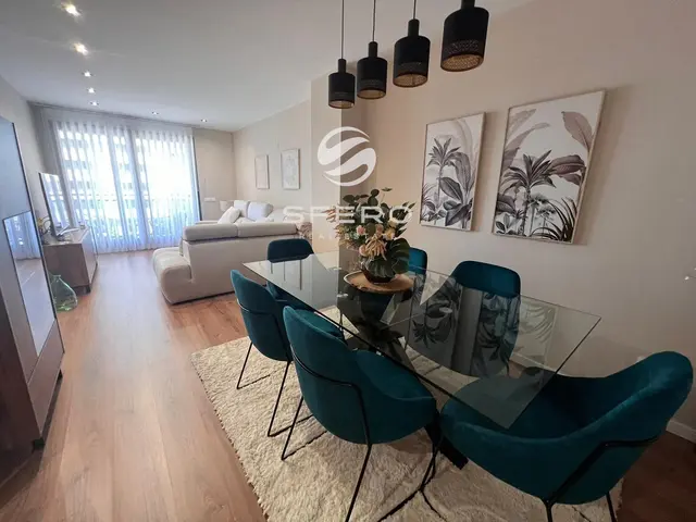Stylish Apartment in a Modern Residential Complex in Quatre Carreres, Valencia, near Roig Arena