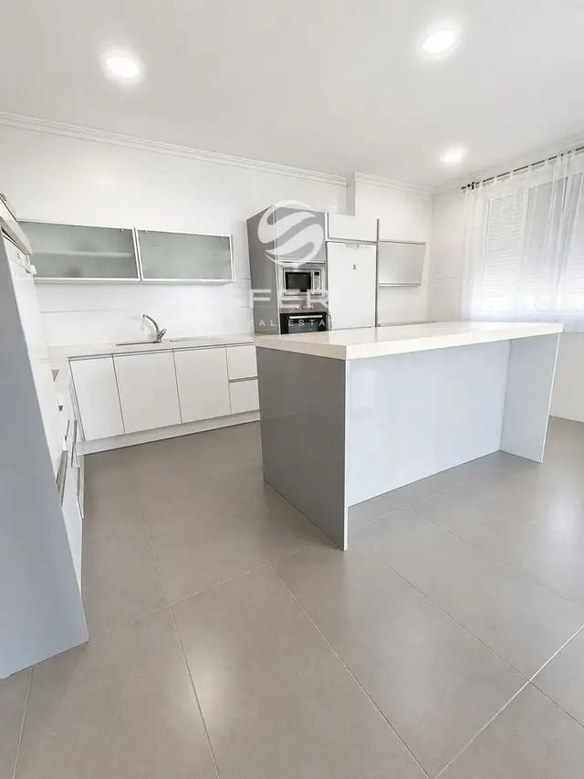 Elegant Villa with a Spacious Plot and Premium Interiors – photo 3