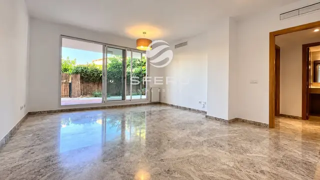 Bright Apartment with Two Terraces in a Prestigious Residential Complex