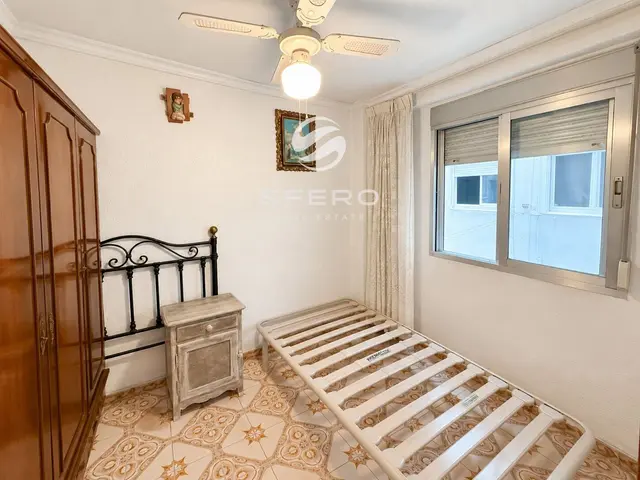 Amplio apartamento con 3 dormitorios y balcón, ideal para vivir o invertir – foto 3